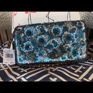 NWT Authentic Coach Glovetanned Leather Blue Floral Crossbody